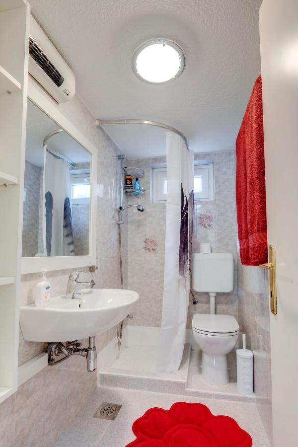 Апартаменты Apartma Valentina Pobegi Экстерьер фото